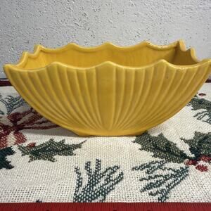 Vintage McCoy Pottery Scalloped Footed Planter #667 Beautiful Yellow 8 Inches